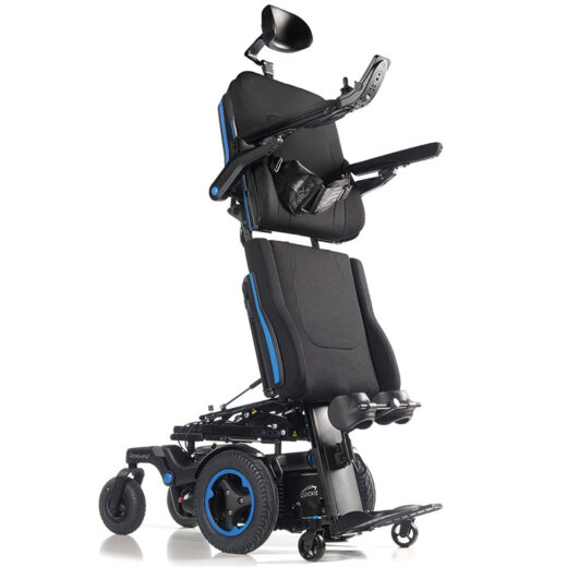 CADEIRA DE RODAS ELÉTRICA COM VERTICALIZAÇÃO de Rodas Elétrica com verticalização- QUICKIE Q700